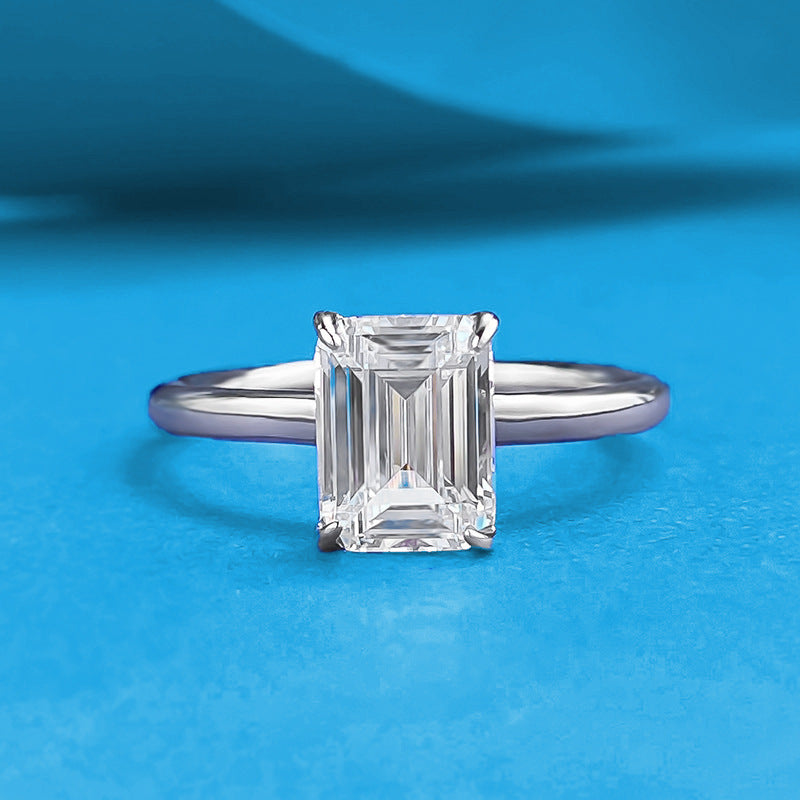 Minimalistischer quadratischer Ring mit Diamant | LuxeStyle