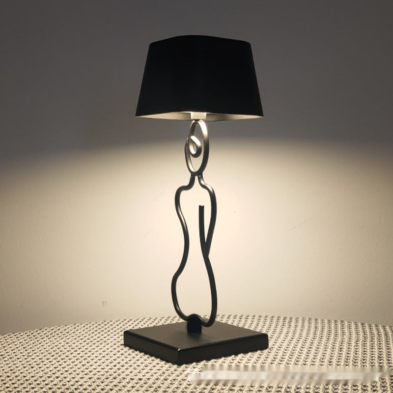 Kompakte USB-Tischlampe, schwarz – Bild 3 | LuxeStyle