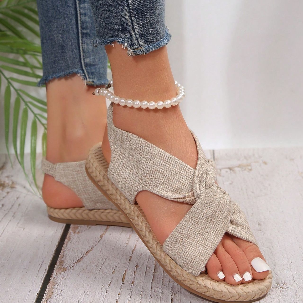 Bequeme einfarbige Slip-On Sandalen für Damen