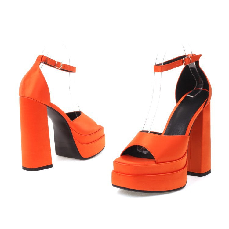 Chunky High Heel Sandalen aus Seide – Bild 6 | LuxeStyle
