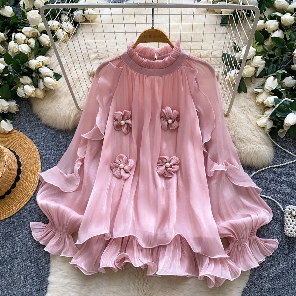 Bluse mit 3D-Blumen und Rüschen