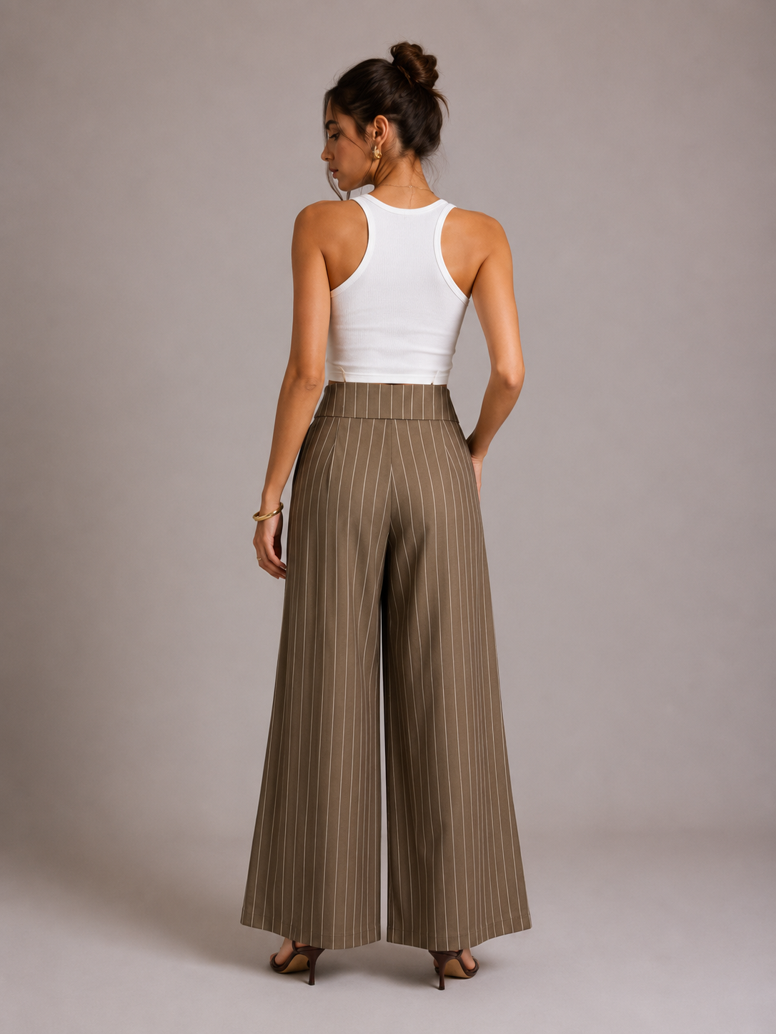 High Waist Plissée Hose mit Nadelstreifen