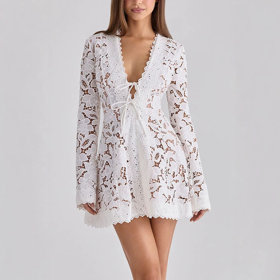 Langes Freizeitkleid mit Schnürung und Blumenmuster – Bild 2 | LuxeStyle