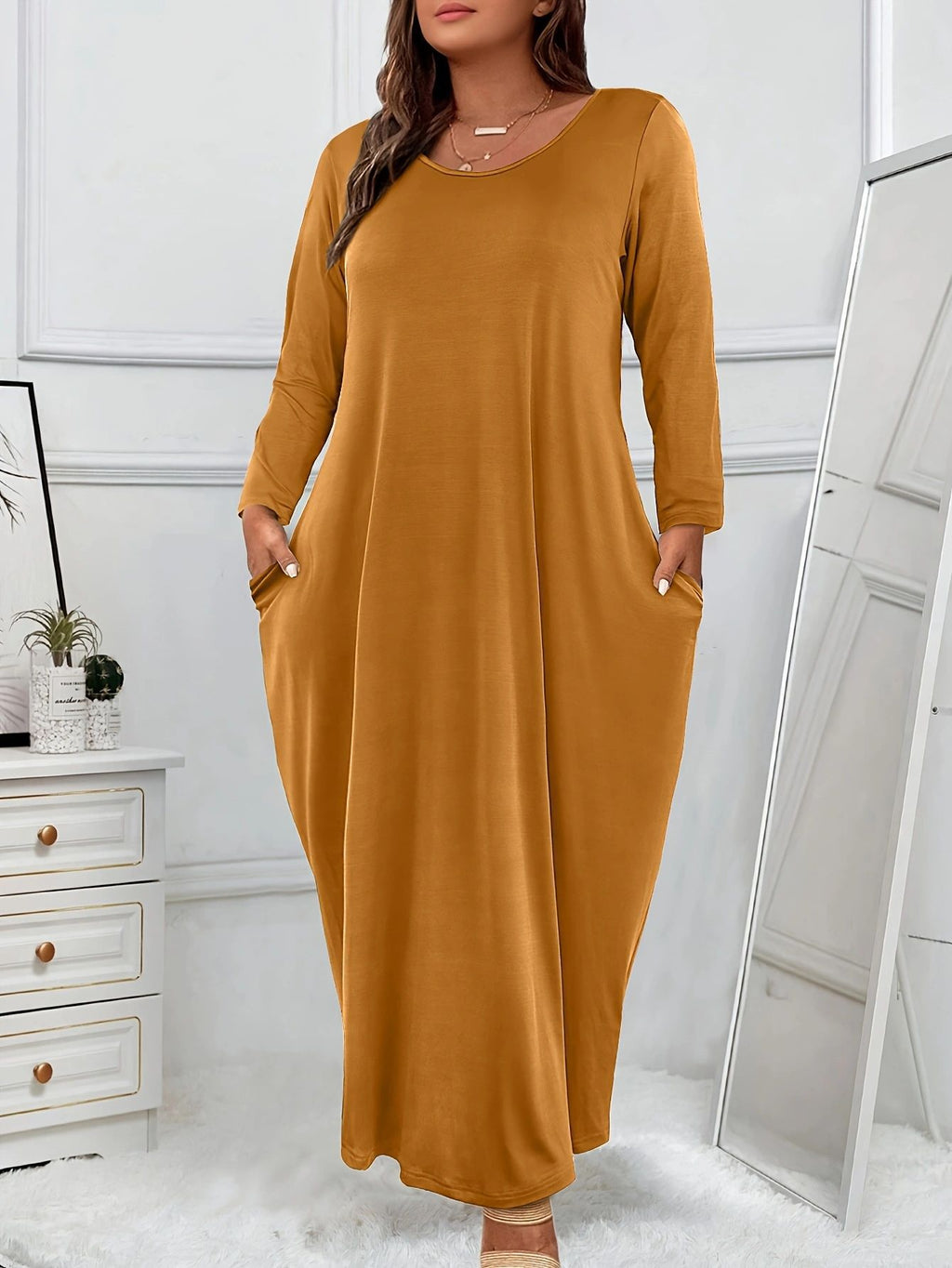 Kleid mit Rundhals und langen Ärmeln – Bild 7 | LuxeStyle
