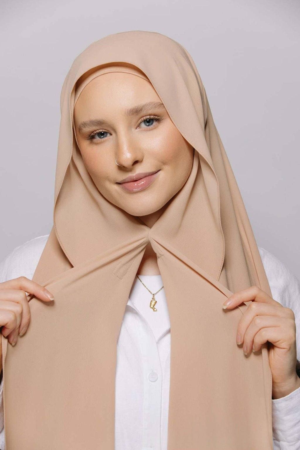 Kopftuch mit integriertem Magnetverschluss – Bild 13 | LuxeStyle