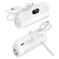 Mini Powerbank mit integriertem Kabel – Bild 1 | LuxeStyle