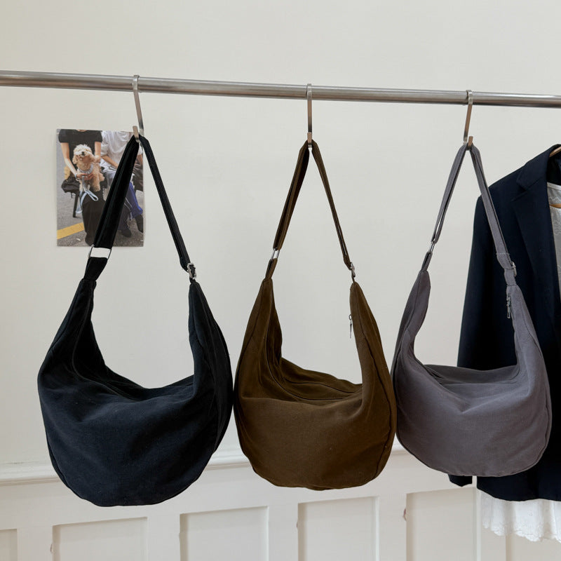 Schwarze Minimalist-Crossbody-Tasche – Bild 7 | LuxeStyle