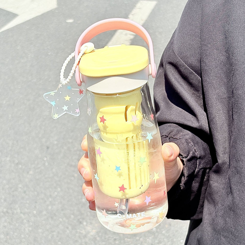 Glasbecher mit Teeinfüser