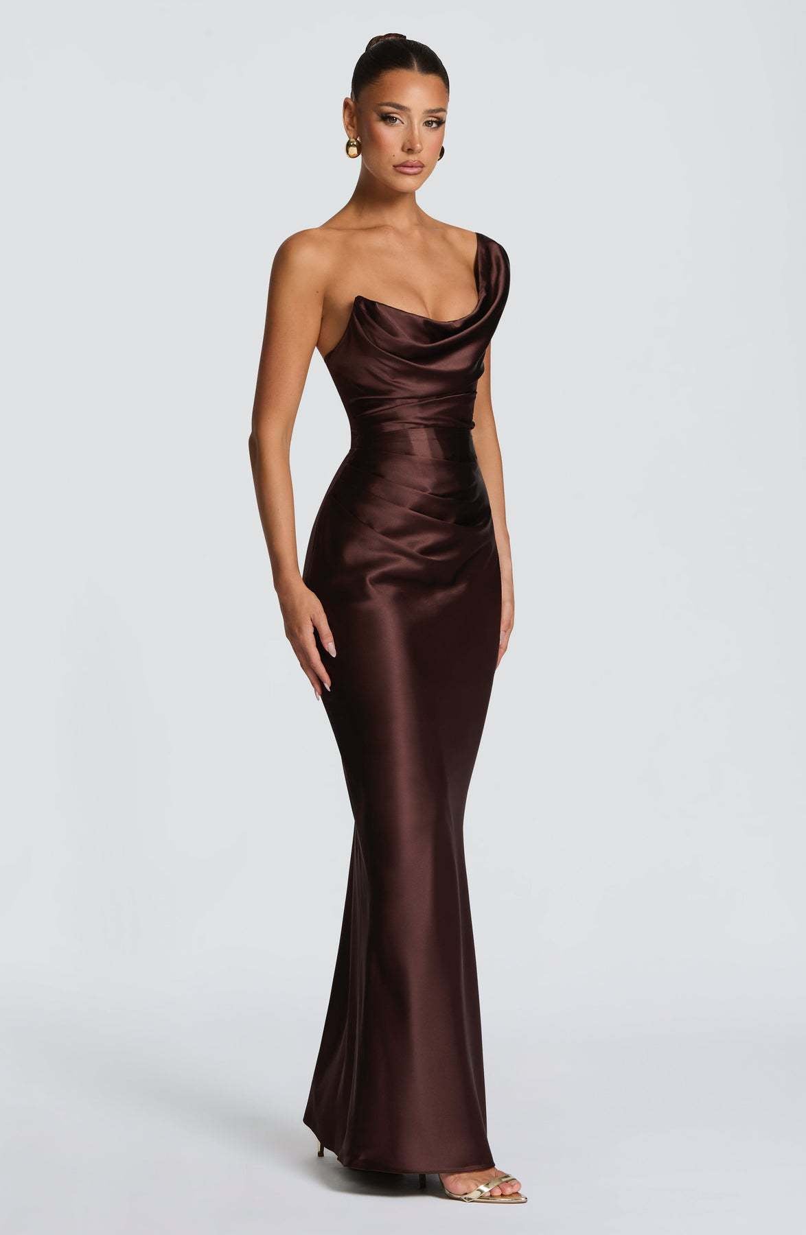 Off-Shoulder Satin-Kleid mit Taillenschnürung