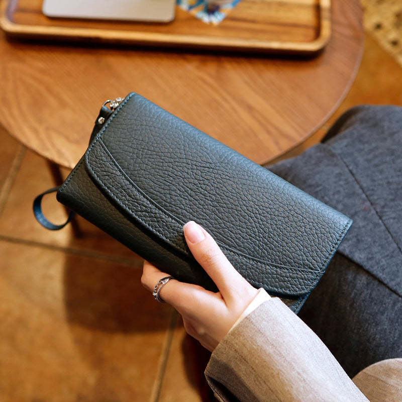 Handtasche aus echtem Leder – Clutch – Bild 10 | LuxeStyle