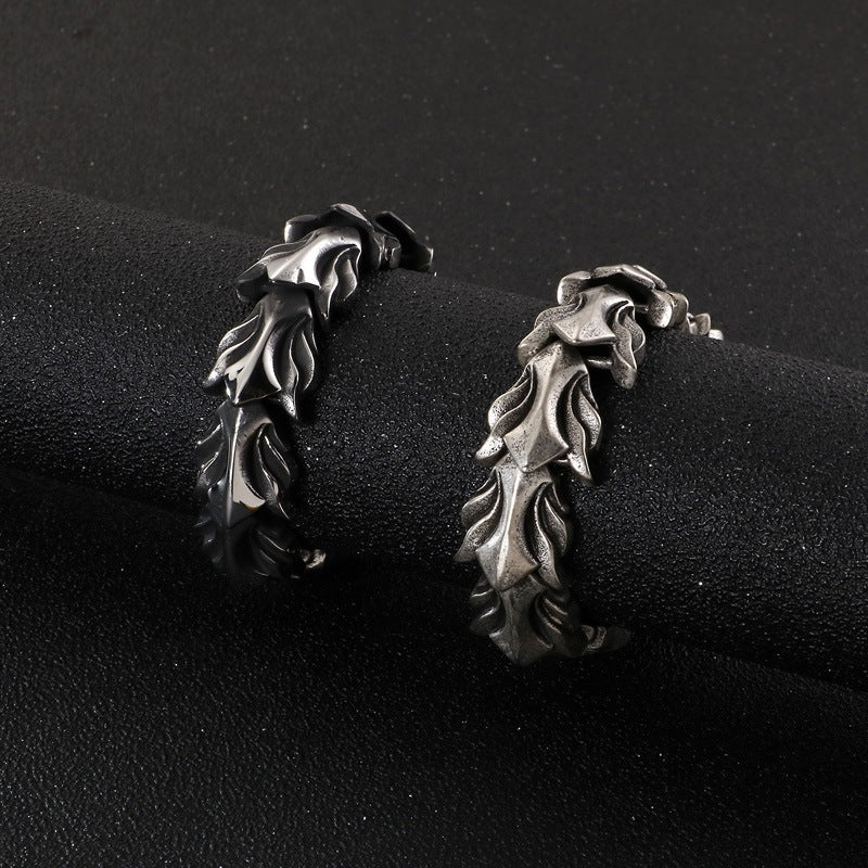 Trendiges Titan-Armband mit Skelett-Kette