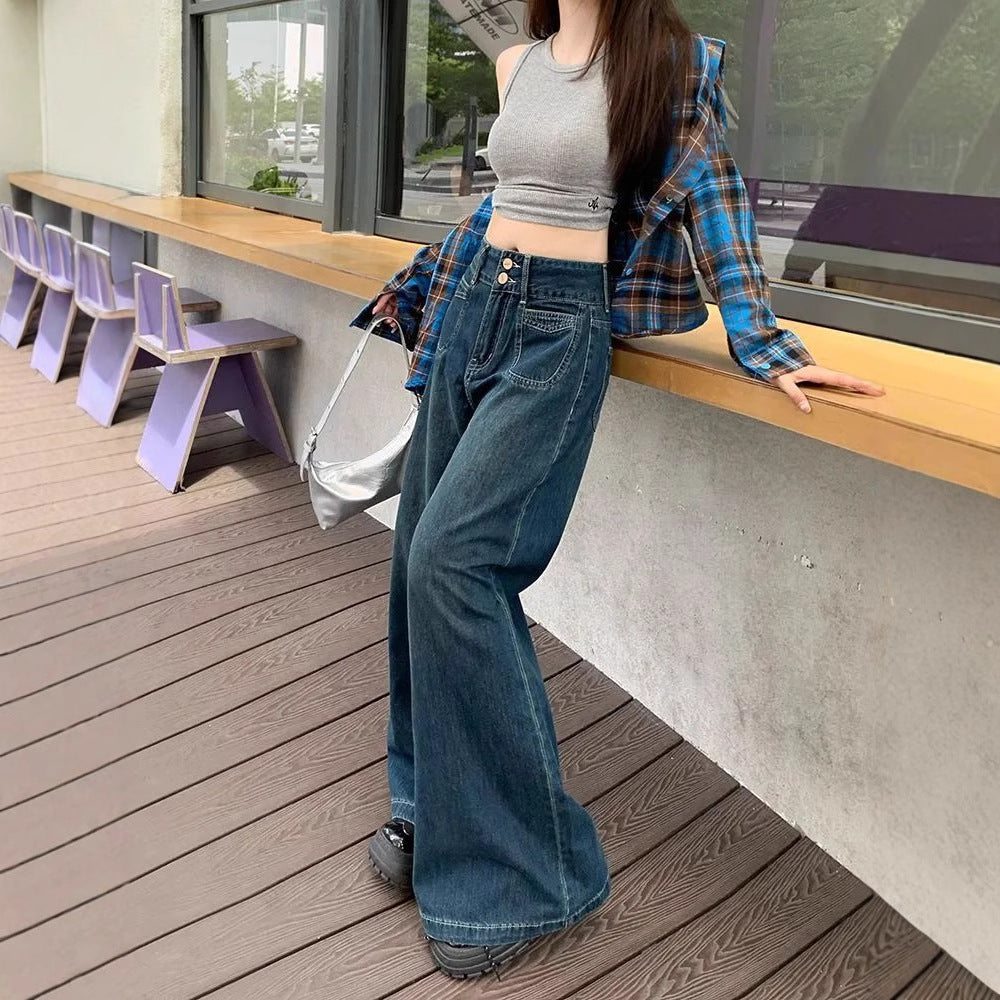 Dunkelblaue Jeans, hoch geschnitten