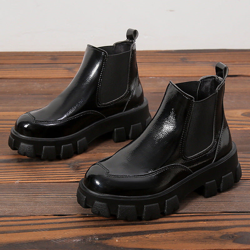 Keile-Stiefeletten aus Lackleder – Bild 7 | LuxeStyle