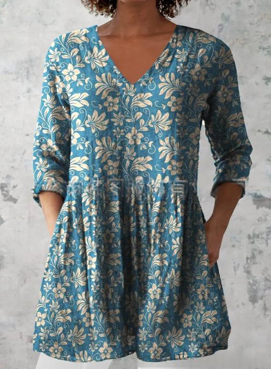Kurzarmkleid mit 3D-Effekt und Print
