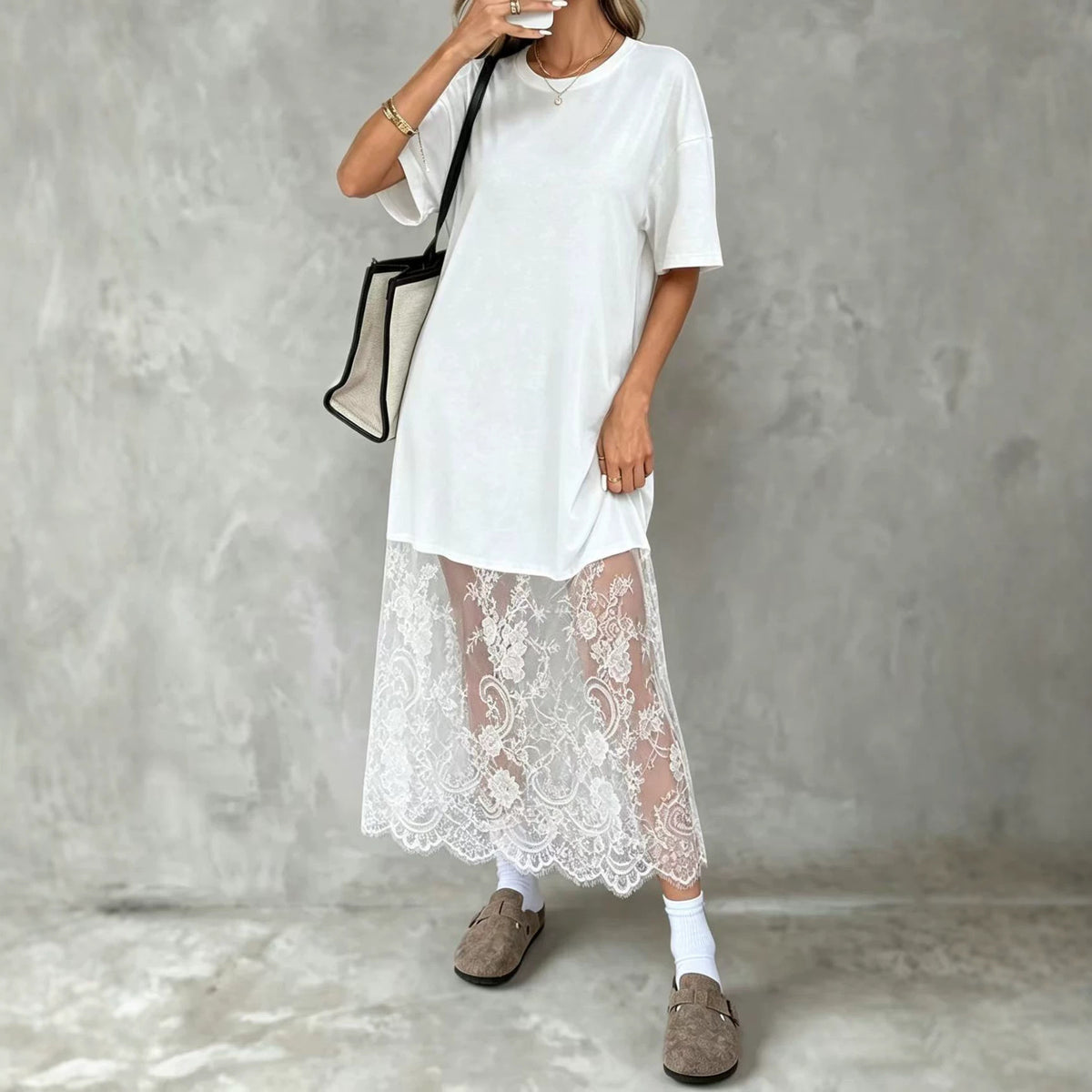 Lässiges Kurzarm‑Kleid mit Spitzenbesatz – Bild 5 | LuxeStyle