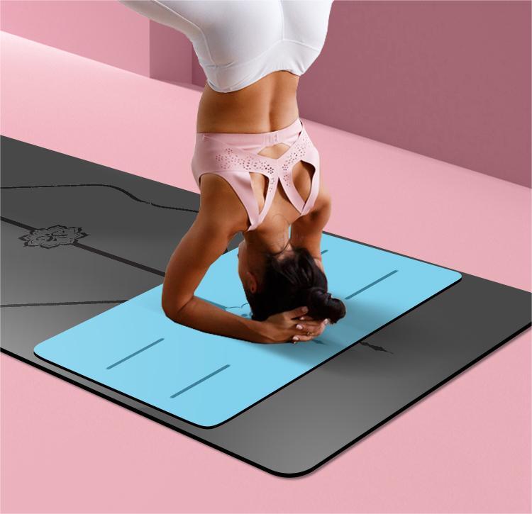 Kleine Yoga-Matte aus Naturkautschuk – Bild 4 | LuxeStyle