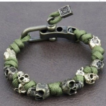 Personalisiertes geflochtenes Totenkopf-Armband