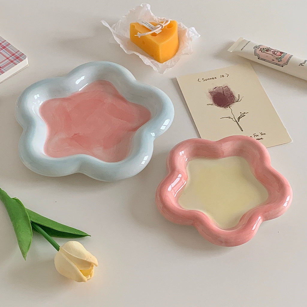 Chubby Flower Keramikteller – Bild 3 | LuxeStyle