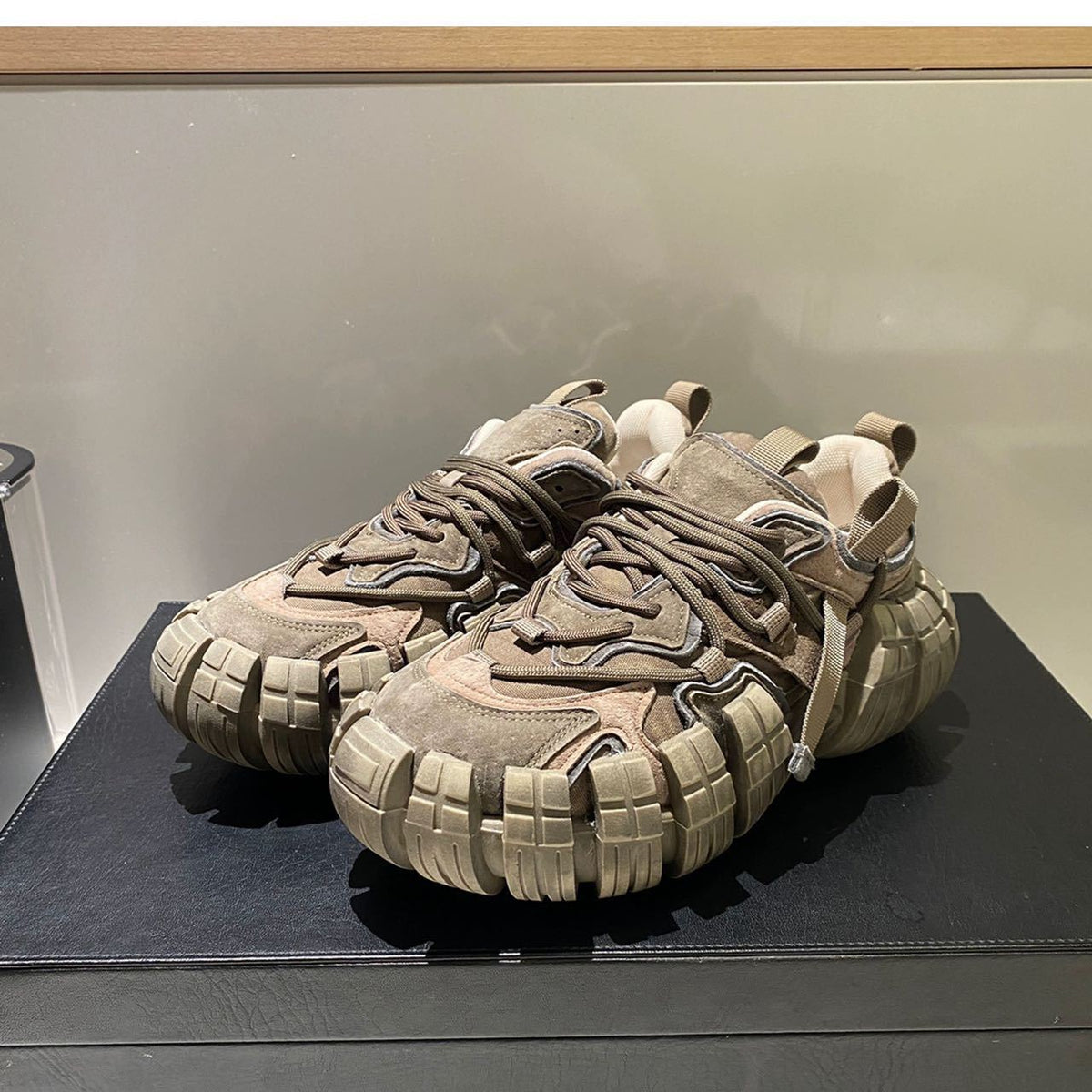 European Station Kunstharz-Sohle Dad Schuhe – Bild 2 | LuxeStyle