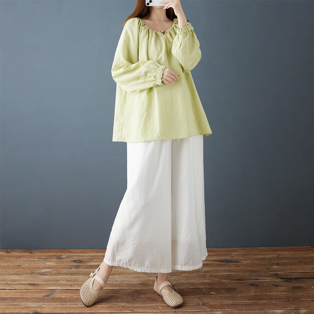 Elegante Damenbluse mit Rüschen und Spitze