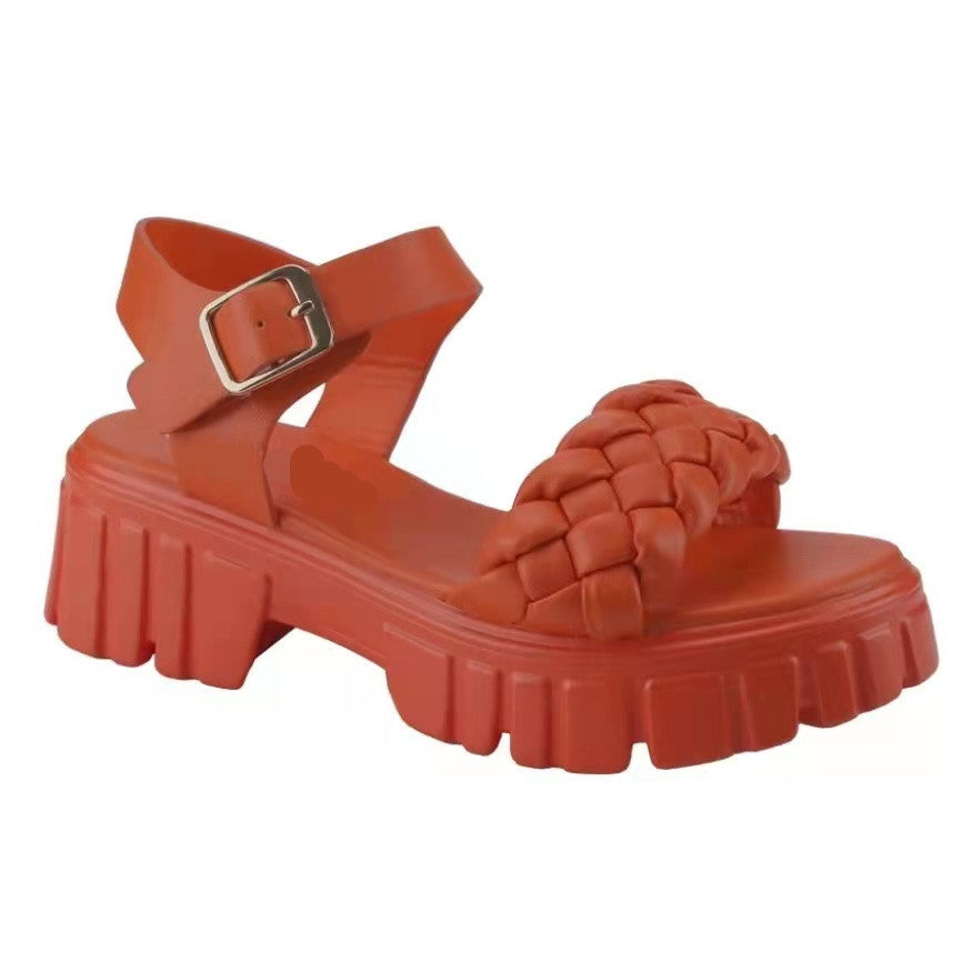 Sandalen mit Riemen und Schnalle | LuxeStyle