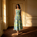 Geblümtes High-Waist Trägerkleid