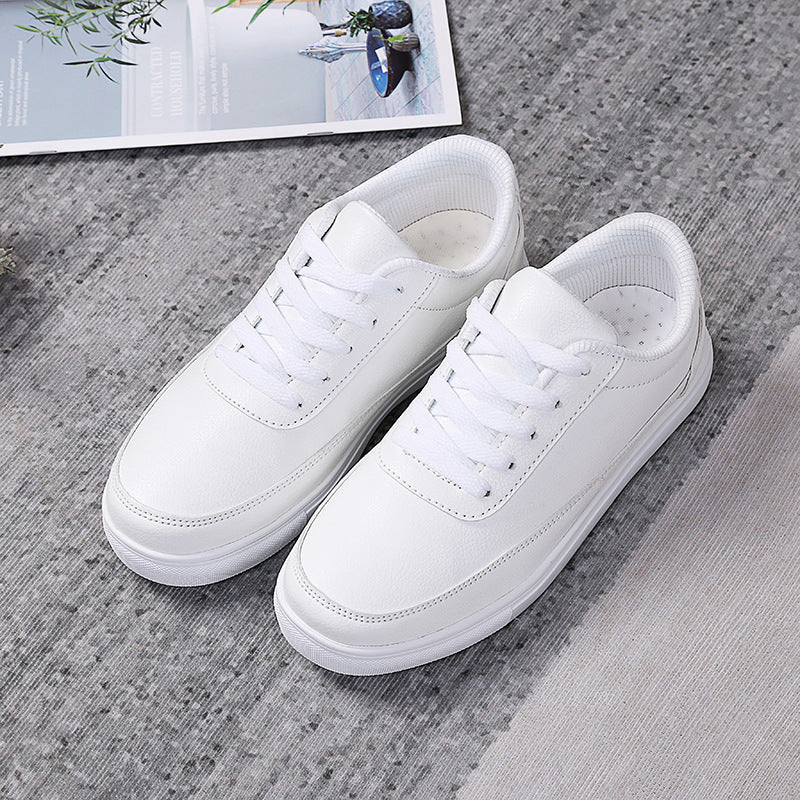 Herrenmode-Sneaker mit dicken Sohlen für mehr Höhe