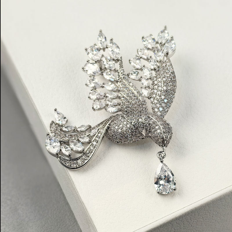 Brosche mit Mikro-Pave-Glanz – Vogel – Bild 2 | LuxeStyle
