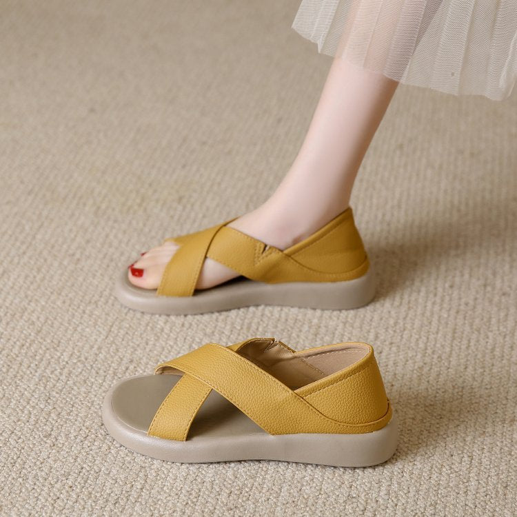 Strand-Sandalen mit Cut-Outs
