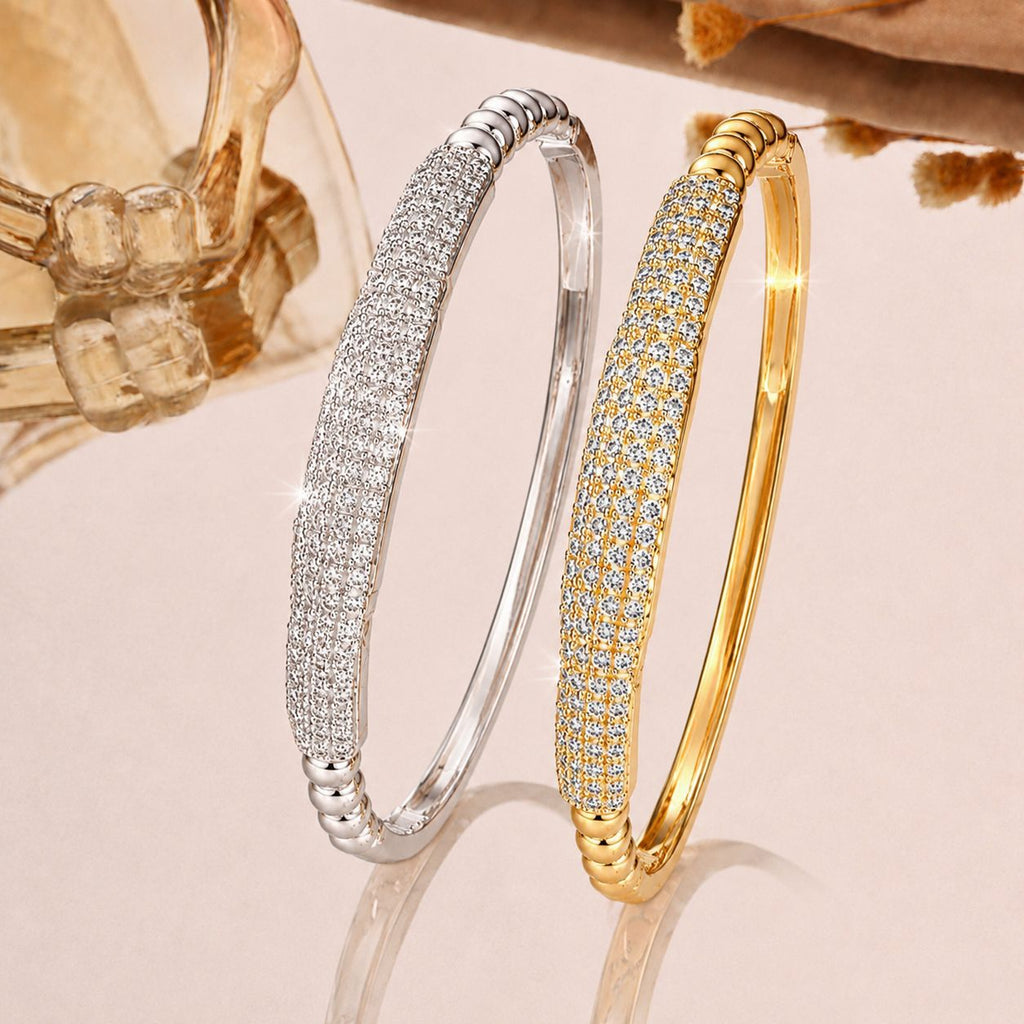Funkelndes Armband mit Strass-Sternen