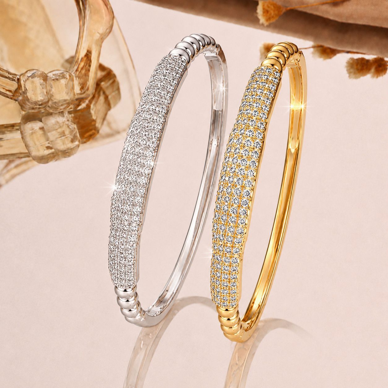 Funkelndes Armband mit Strass-Sternen