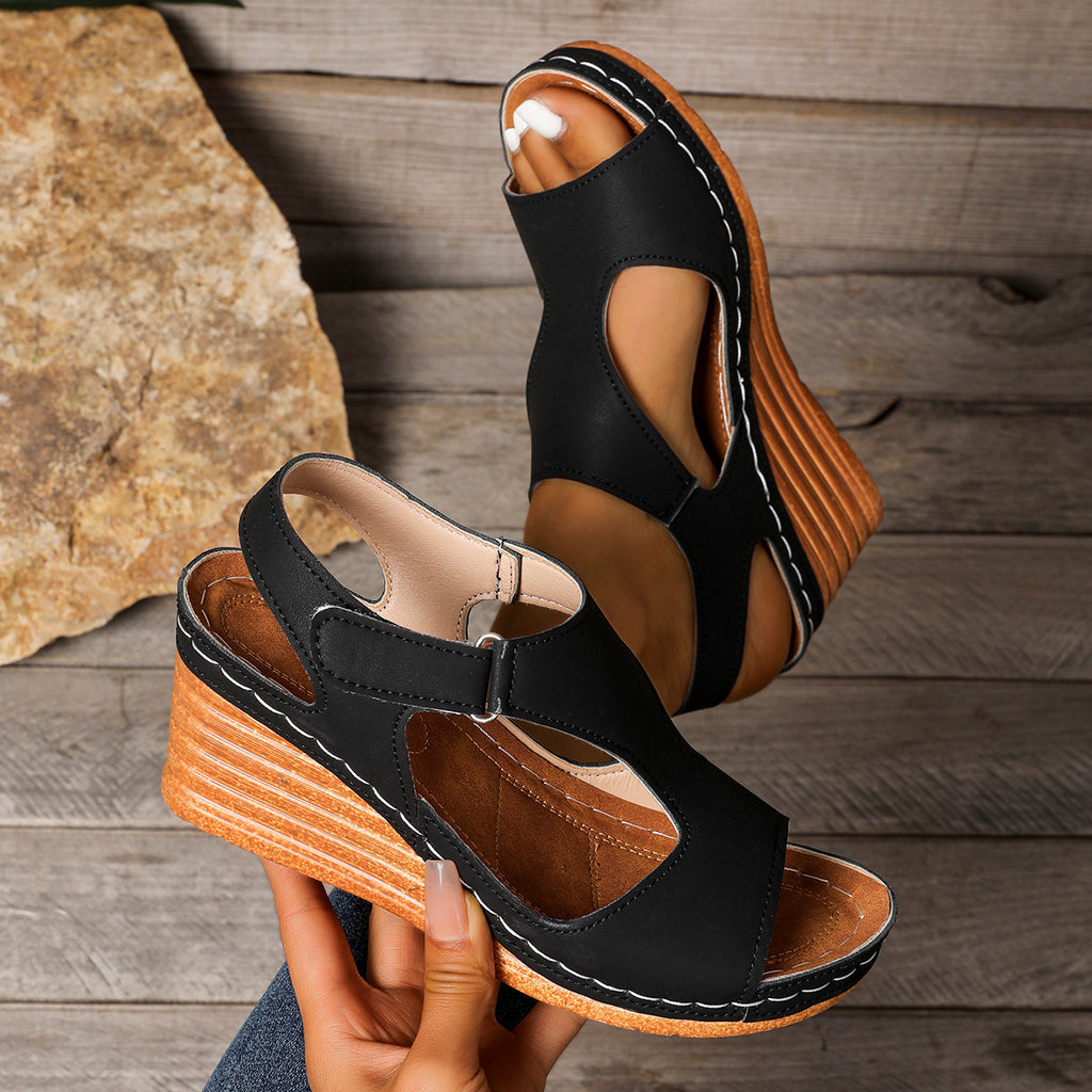 Keile-Sandalen mit Klettverschluss – Bild 7 | LuxeStyle