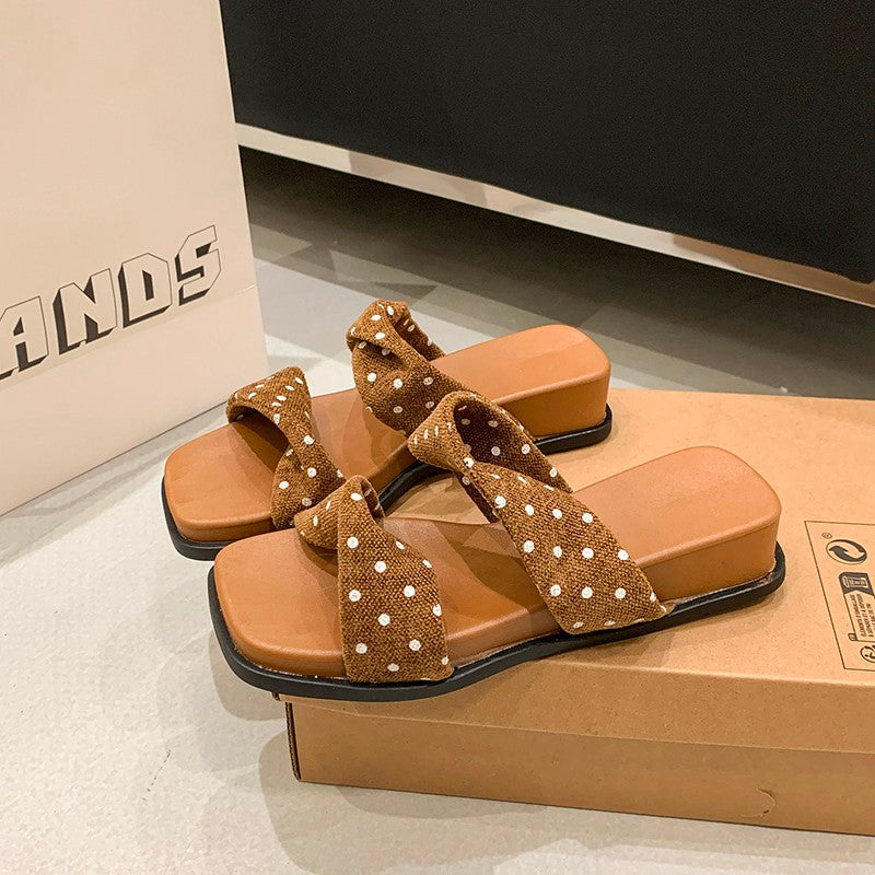 Französische Keil-Sandalen