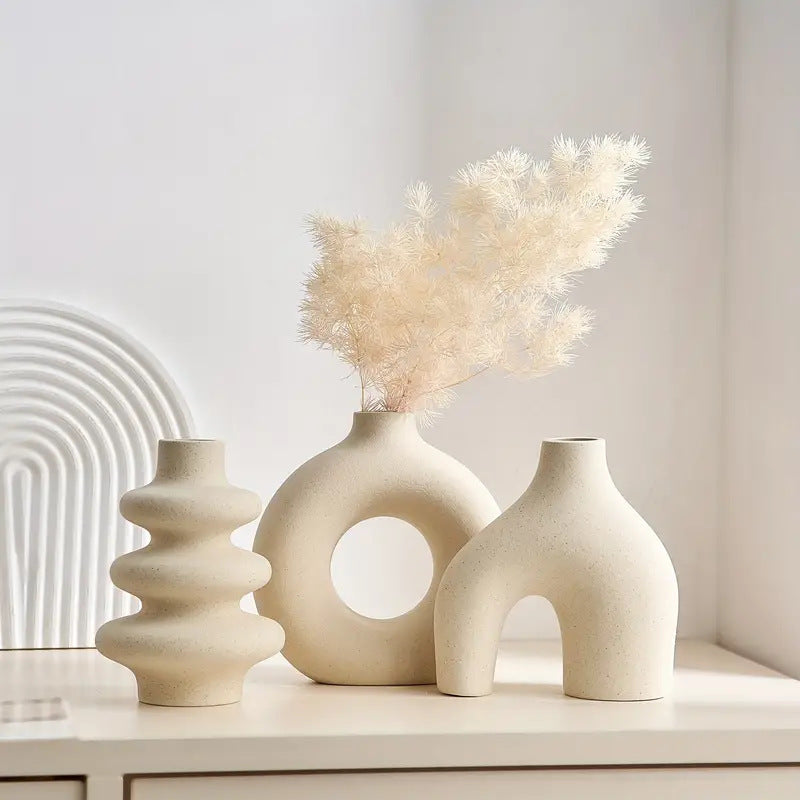 Keramik-Vase im Origami-Stil