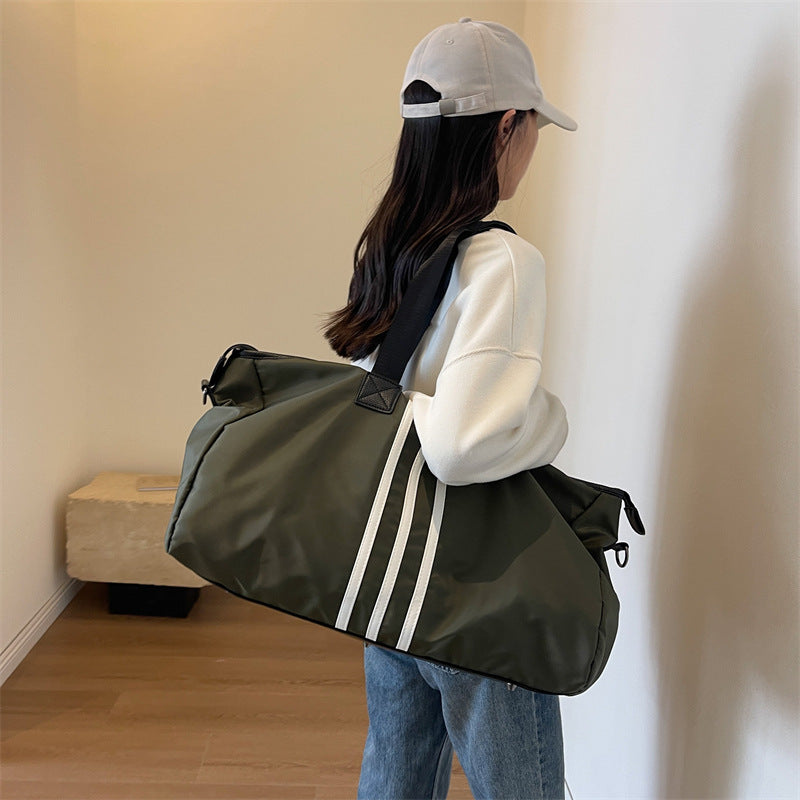 Leichte, wasserdichte Reisetasche (56-75L)