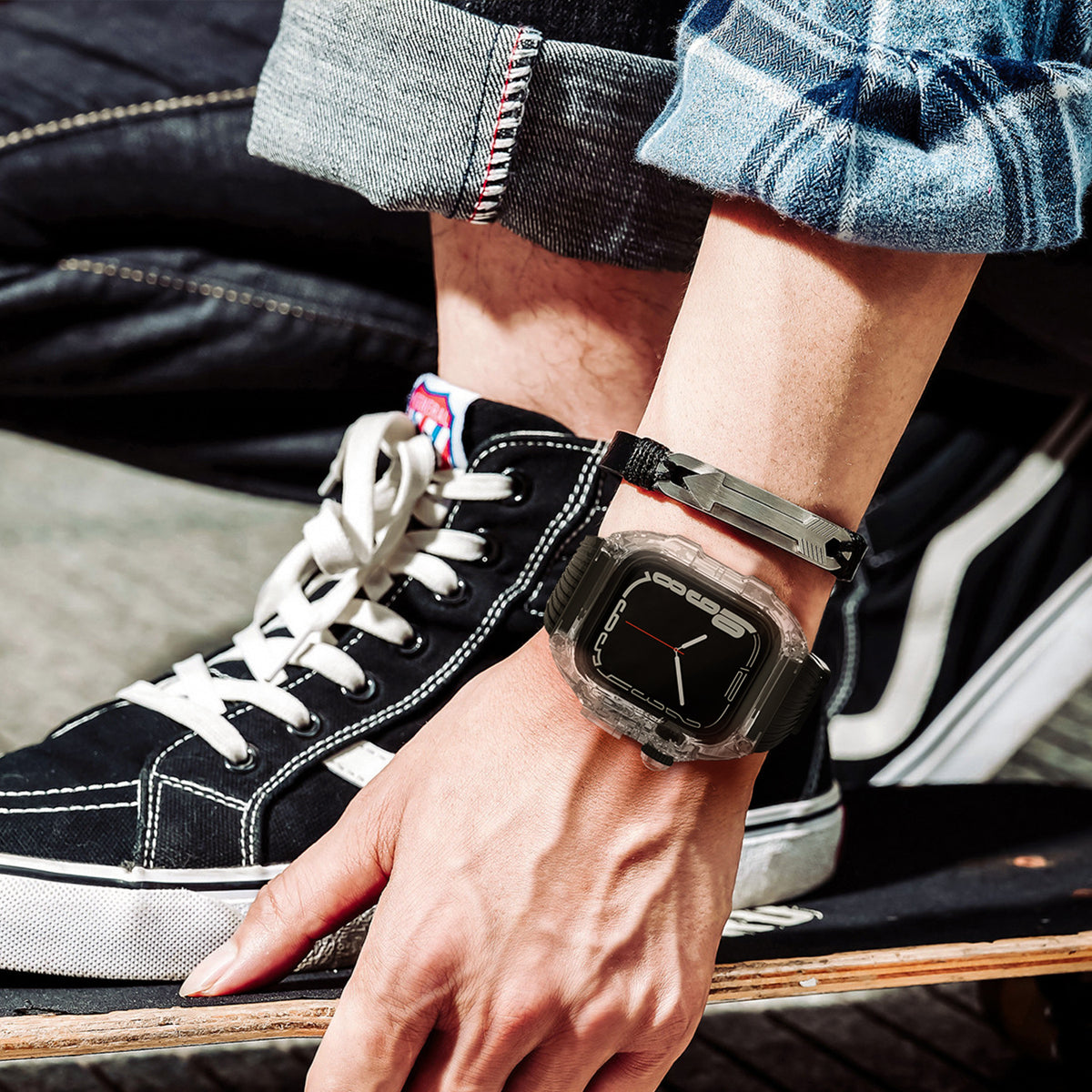 Apple Watch Schutzhülle 44/45 mm – Polycarbonat & Silikon – Bild 5 | LuxeStyle