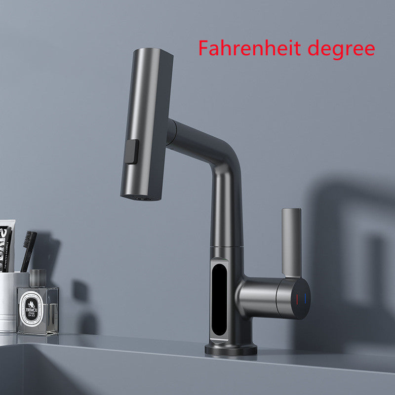 Digitaler Wasserhahn mit Ausziehbrause
