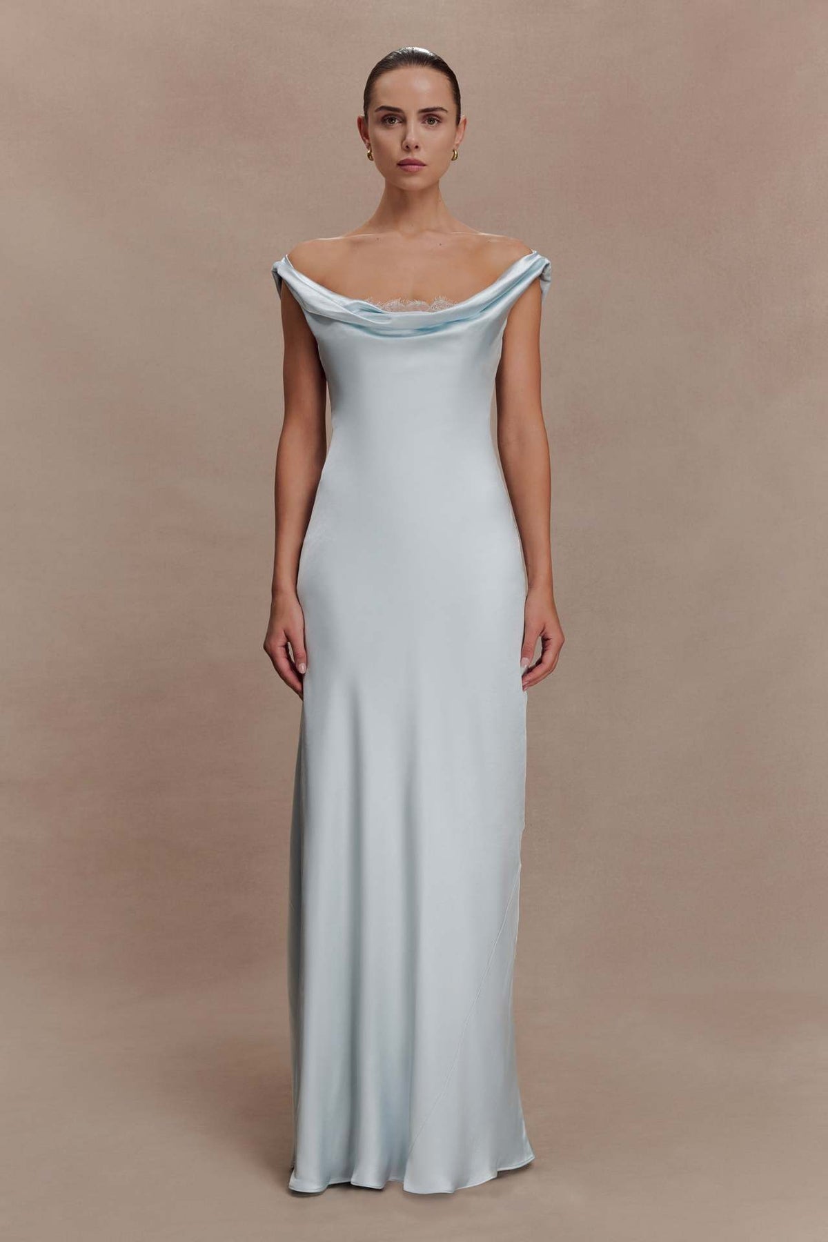 Elegantes Spitzen-Abendkleid mit U-Boot-Ausschnitt | LuxeStyle