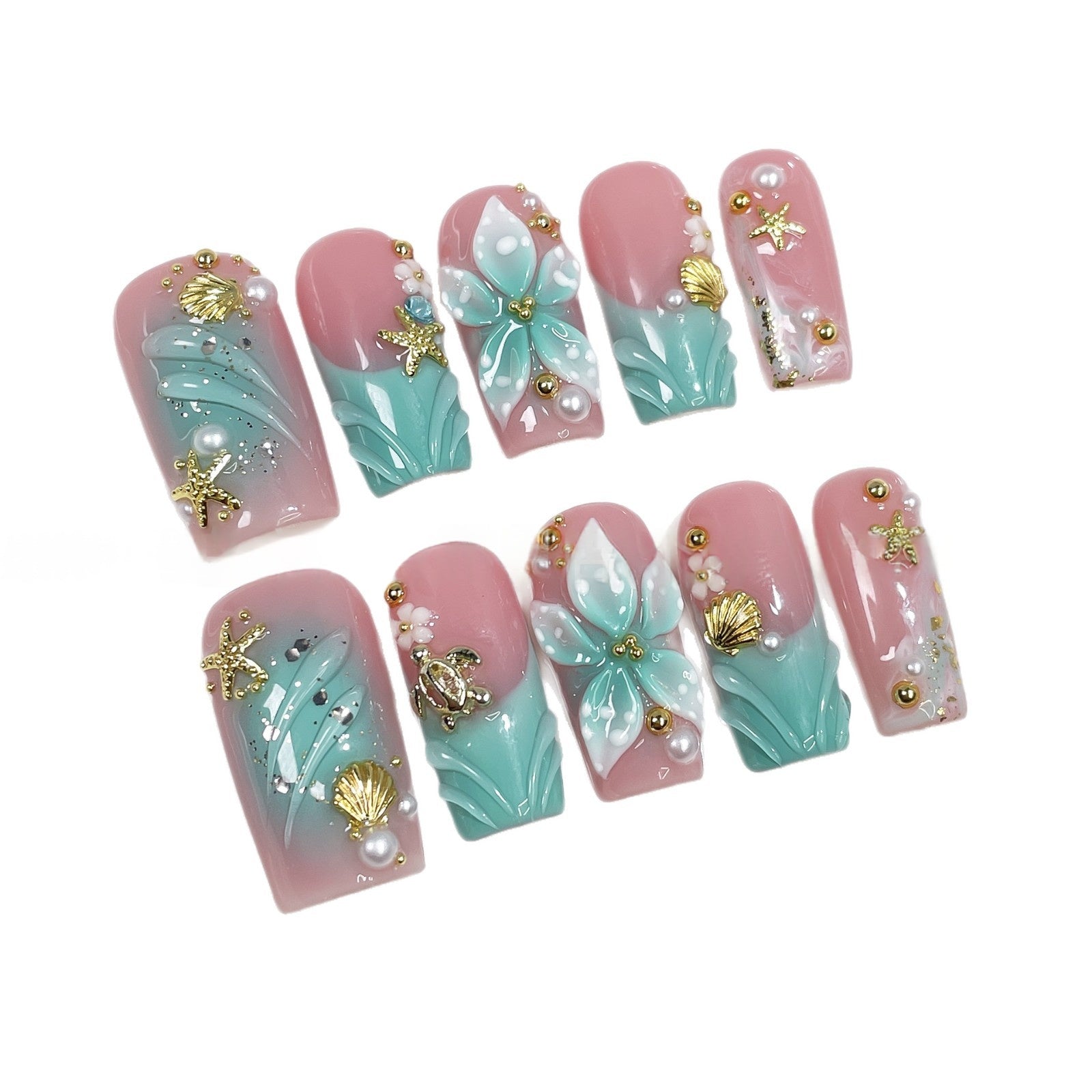 3D Gradient Nageldesign mit Meeresmotiven