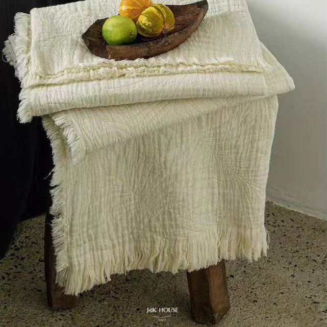 Dickgewebte Vier-Lagen-Jacquard-Decke mit Fransen
