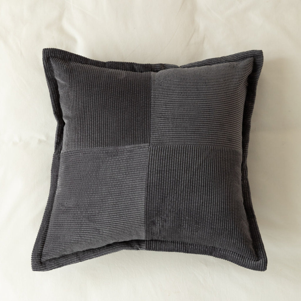 Kord-Kissenbezug mit Fly Edge | LuxeStyle