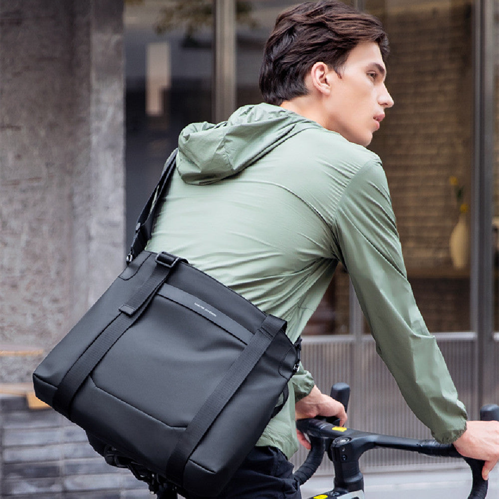 Umhängetasche für Herren mit viel Stauraum – Bild 2 | LuxeStyle