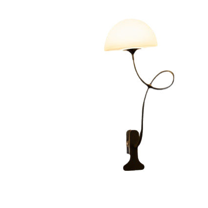Halbrunde Tischlampe mit verstellbarem Schirm – Bild 2 | LuxeStyle