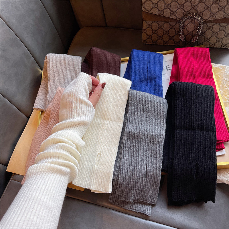 Vielseitige Strickstulpen für Damen