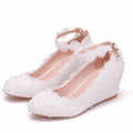 Weisse Plateau-Pumps mit Keilabsatz – Bild 7 | LuxeStyle