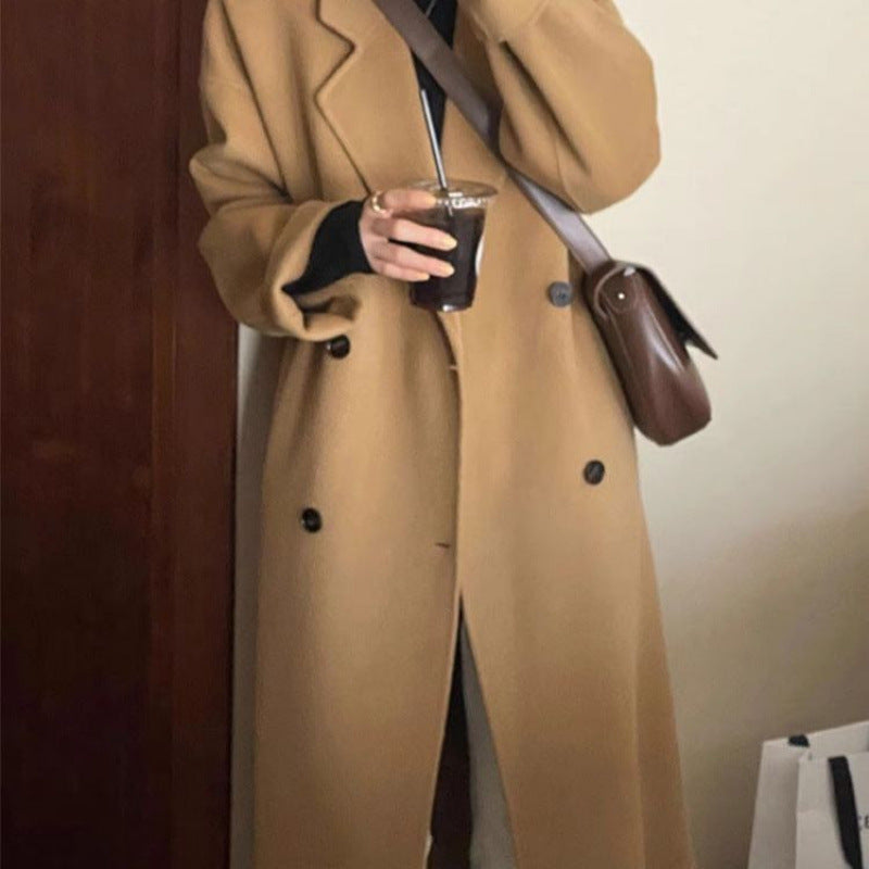 Eleganter Doubleface-Wollmantel im Western-Stil