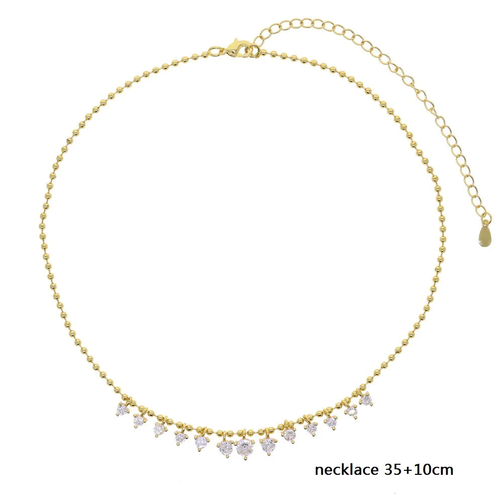 Halskette mit runden Diamanten und Perlen