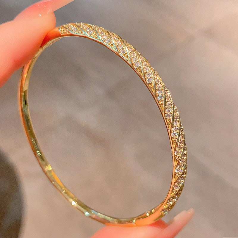 Goldener Brillanzreifen – Bild 5 | LuxeStyle