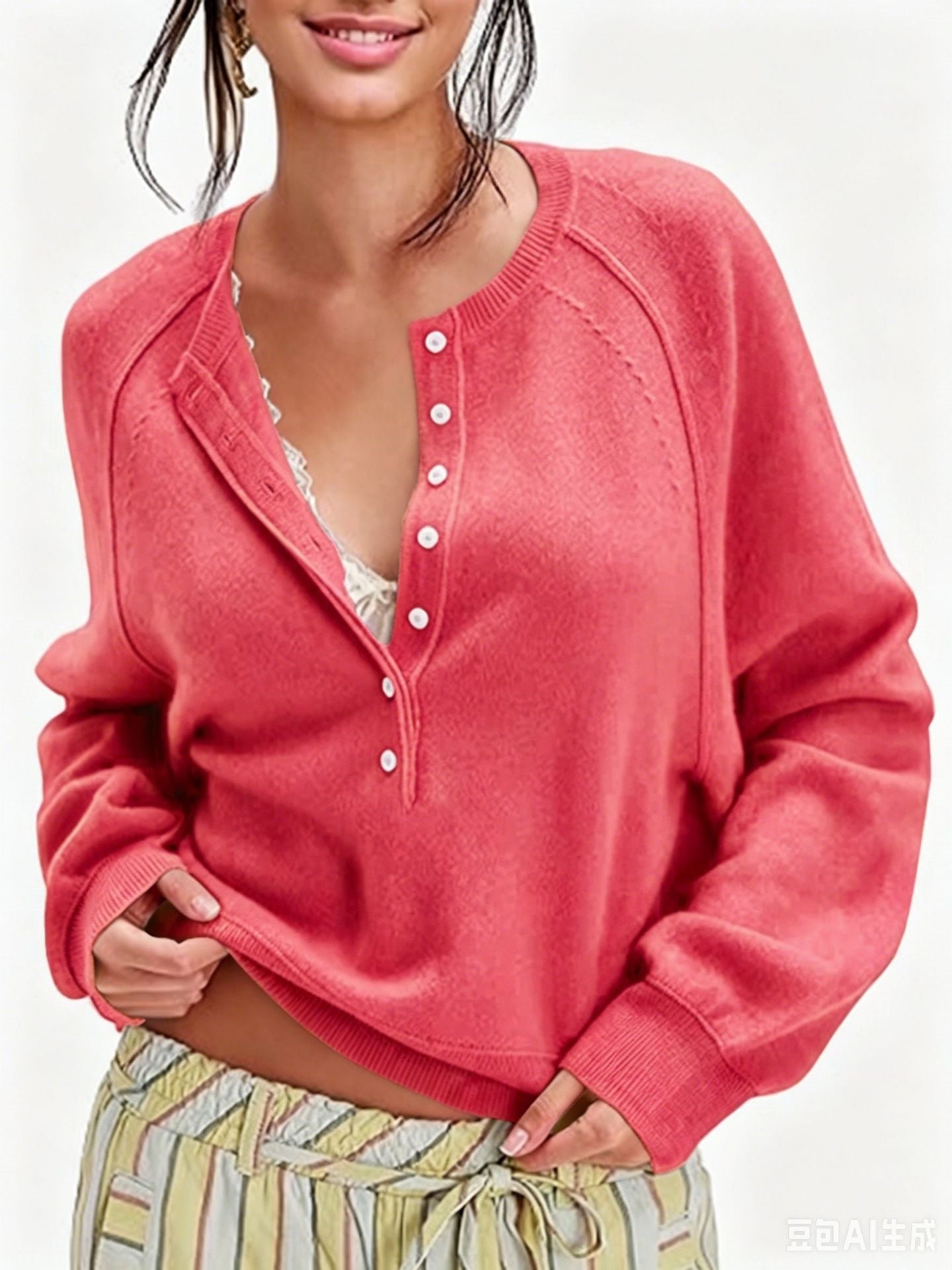Halbgeöffnete Bluse mit Knöpfen