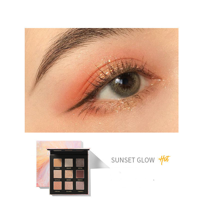 9 Farben Lidschatten-Palette – Matt & Perlglanz – Bild 9 | LuxeStyle